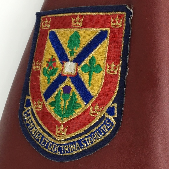 Vintage QUEEN’S UNIVERSITY 1990 Leather Jacket - Picture 4 of 16